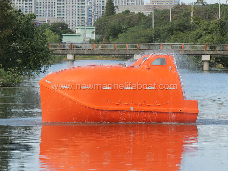 Free Fall Lifeboat-5