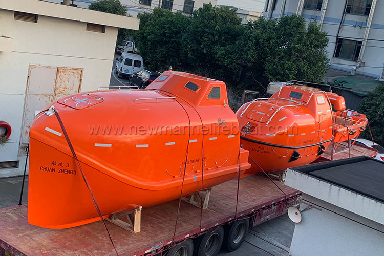 Free fall lifeboat-3