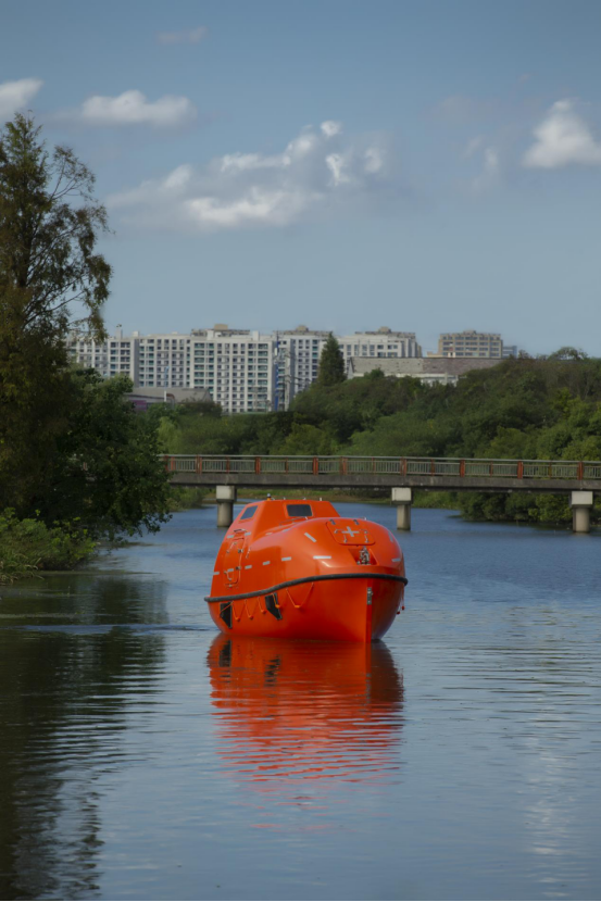 the advantages of free fall lifeboats (2)